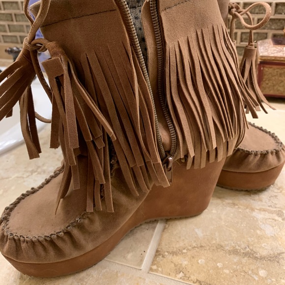 GC side zip tassel wedge booties - Picture 3 of 6